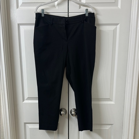 Express Classic Black Cropped Pants - Picture 1 of 3